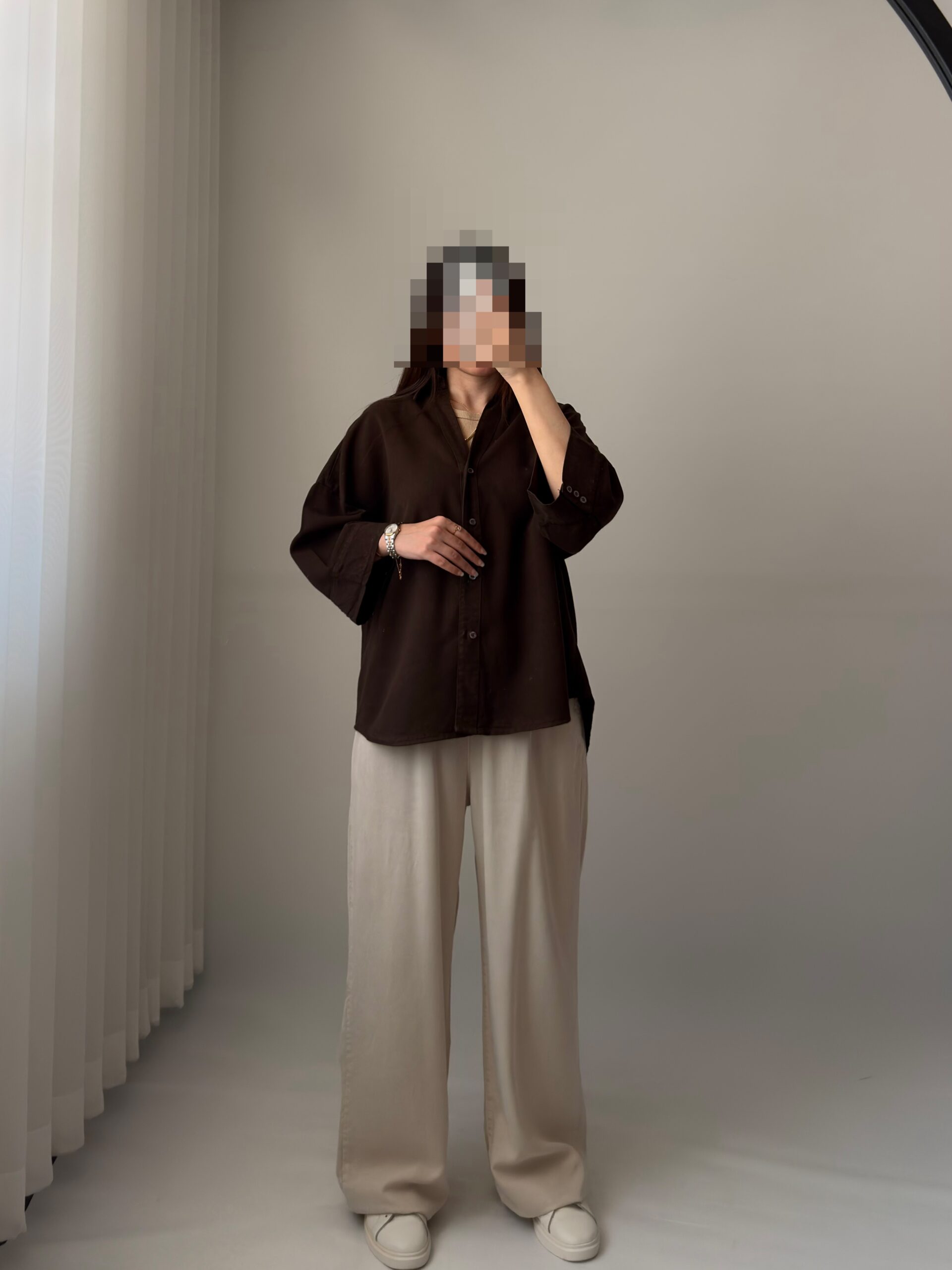 photo-output شلوار بگ سیلک رنگ استخونی - Image 1